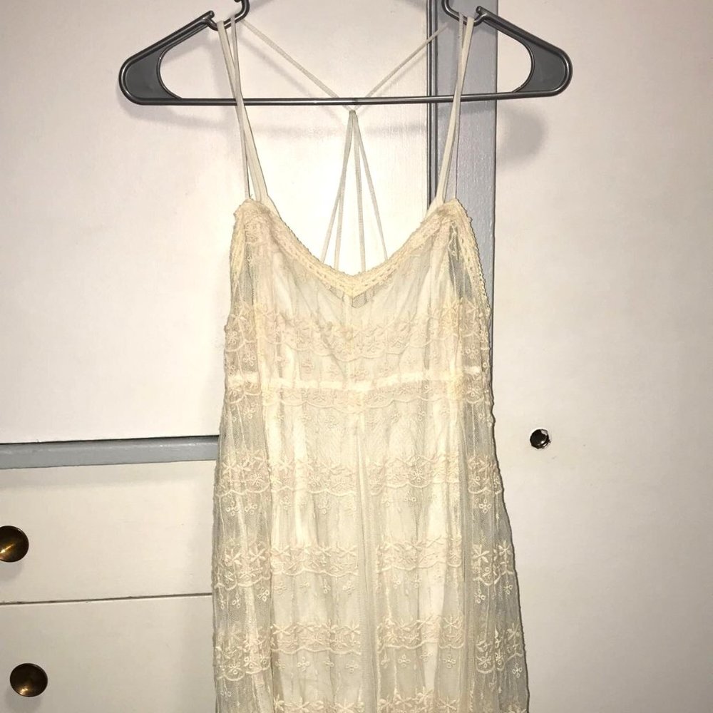 White lace dress